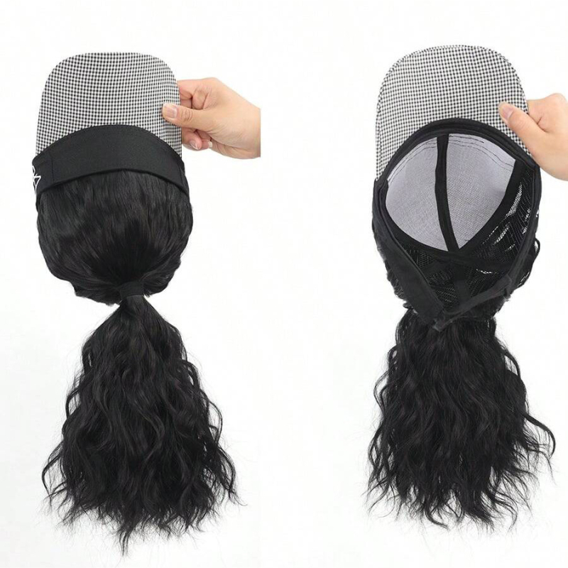 Rabbit Wei Beauty AT152 Kepurės-parūka su įmontuotu saulės skydeliu, natūralus stilius, aukštos temperatūros pluoštai, vidutinio ilgio iki ilgo, moterims, be perm ar dažymo