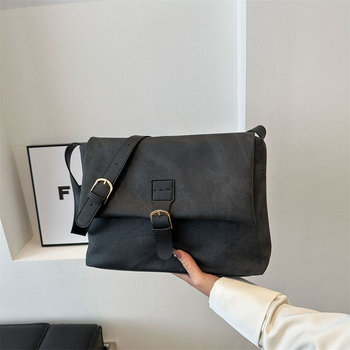 Τσάντα PU τετράγωνη, street trend, crossbody με έναν ιμάντα, οριζόντιας μορφής τετράγωνη, επένδυση πολυεστέρα, κλείσιμο με καπάκι, κατάλληλη για χαλάρωση