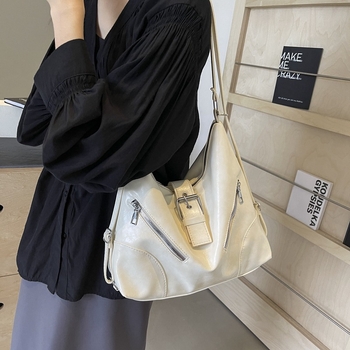 Γυναικεία PU Tote τσάντα — Στυλ δρόμου, Μεγάλη χωρητικότητα, Φερμουάρ, Οριζόντιο τετράγωνο σχήμα