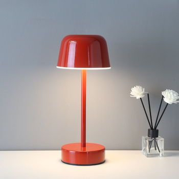 Μικρό νυχτερινό φως με μεταλλική σκιά, αφής διακόπτης, ενσωματωμένη μπαταρία, μοντέλο B17, μοντέρνο μινιμαλιστικό στυλ