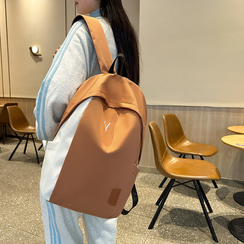 Školski ruksak, unisex, kapacitet 20–35 L, najlon materijal, gradski minimalistički stil, naramenice s zračnom jastučićem