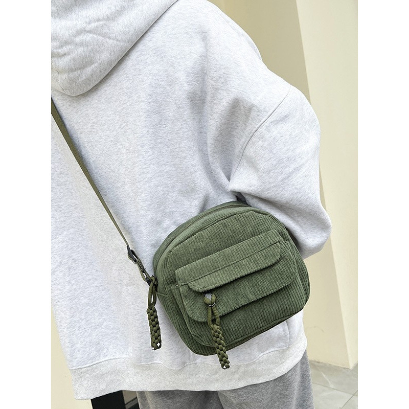 Ženska torba od corduroya, bucket stil, zatvaranje zatvaračem, poliester podstava, džep za telefon