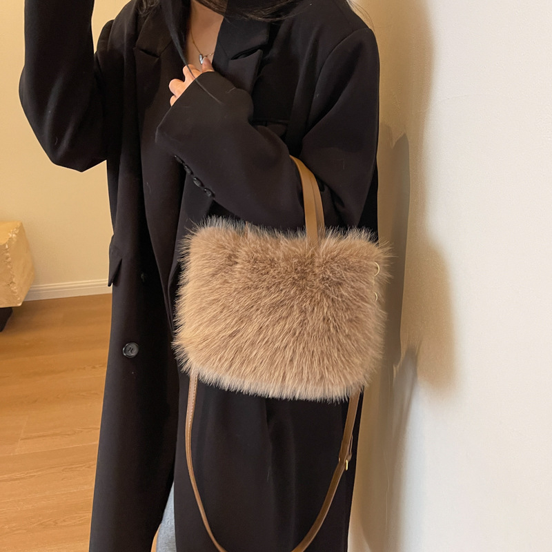 Geantă tote cu blană de vulpe artificială, crossbody, stil urban minimalist, formă orizontală pătrată, fermoar, buzunar intern pentru telefon