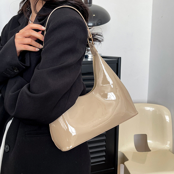 Γυναικεία τσάντα ώμου PU, στυλ μασχάλης, οριζόντιο τετράγωνο σχήμα, φερμουάρ, Άνοιξη 2024