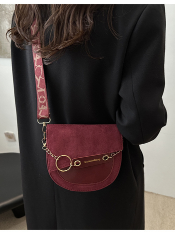 PU torbica preko tijela, ulični trend, dizajn saddle bag, vodoravno četvrtastog oblika, magnetska kopča, unutarnja pretinac sa zipom