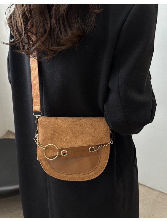 PU torbica preko tijela, ulični trend, dizajn saddle bag, vodoravno četvrtastog oblika, magnetska kopča, unutarnja pretinac sa zipom