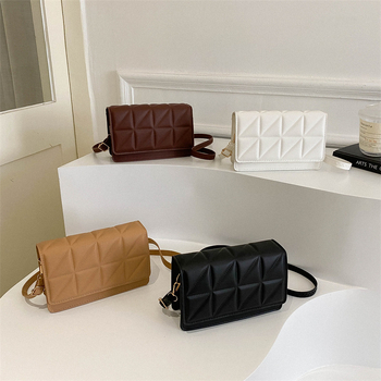 Τσάντα ώμου από PU δέρμα σε στυλ street trend, οριζόντια τετράγωνη μορφή, εσωτερική θήκη για κινητό, θήκη με καπάκι, με μία ιμάντα