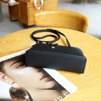 Κοσμητική τσάντα από γνήσιο δέρμα, οριζόντια τετράγωνη φόρμα, κλείσιμο με φερμουάρ, εσωτερική θήκης με φερμουάρ και θήκη για κινητό, στυλ Street Trend