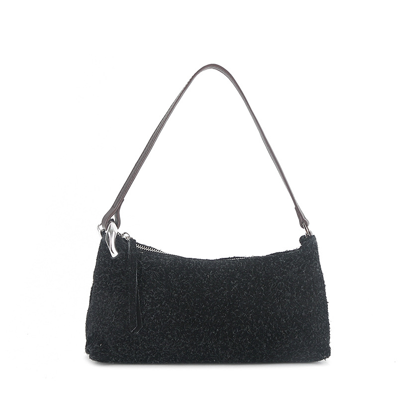 Moterų rankinė — miesto paprastumas, tikra oda, matinė oda, horizontali kvadrato forma, užtrauktas atidarymas; vidinės kišenės: užtrauktuko kišenė, telefono kišenė, identifikacijos kišenė