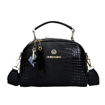 Τσάντα ώμου από PVC με shell στυλ, εσωτερική τσέπη, νάιλον επένδυση, φερμουάρ – Χειμώνας 2024