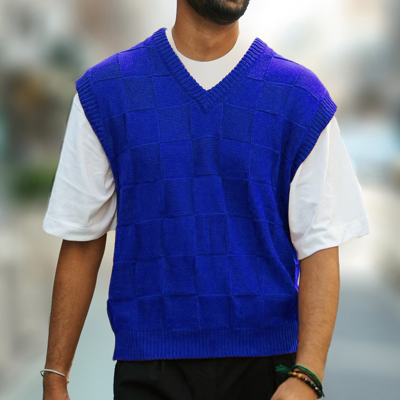 Férfi kötött mellény V-nyakú, ujjak nélküli, kockás mintázat, akril rostok — Nyár 2025