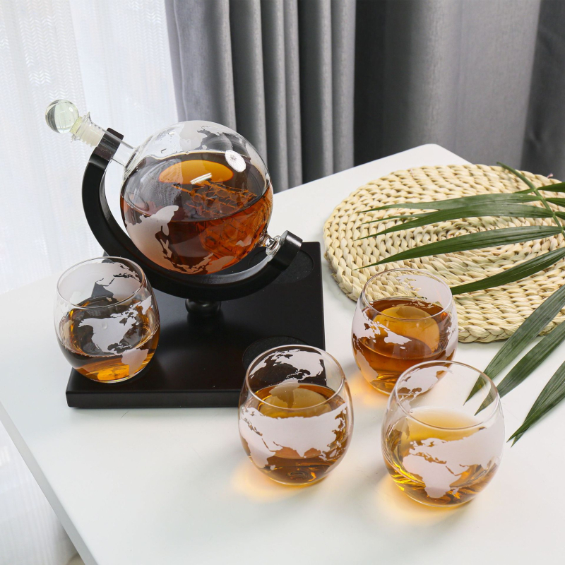 Globus dizaino stiklo dekanterių rinkinys, lengvasis prabangus retro stilius, svoris 1800 g