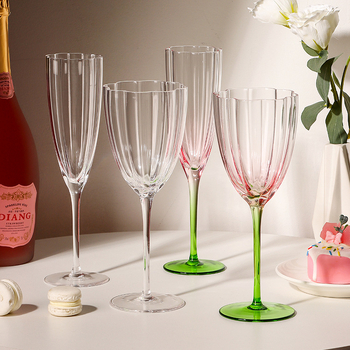 Vyno stiklas su gėlių forma (kristalas; Šiaurės stilius; pritaikomas; spausdintas logotipas)