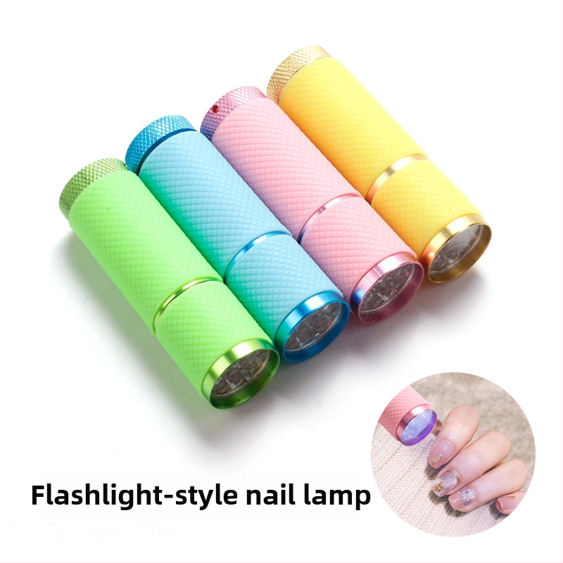 LED мини лампа за нокти за гел лак – бързо съхнеща, преносима фототерапевтична лампа; Модел: Flashlight lamp; Марка: Today's Show; Произход: Yiwu; Нетно тегло: 40 g.