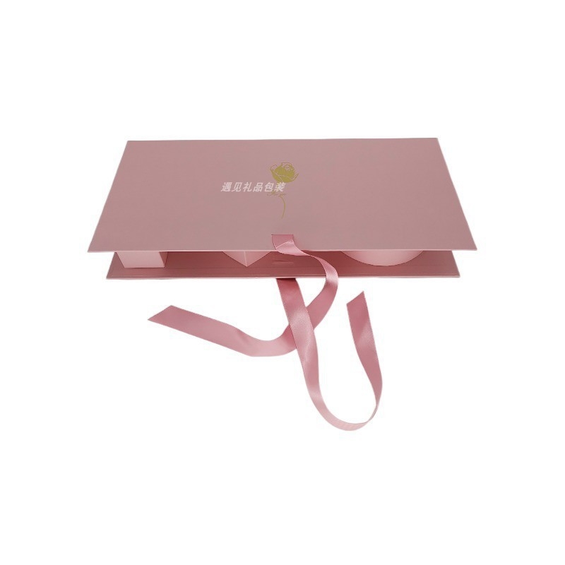 Подаръчна кутия за Свети Валентин с надпис I love you I O U — Meet, хартия/картон, гилдинг със сребърно щамповане, стил модерен, произход Гуанджоу