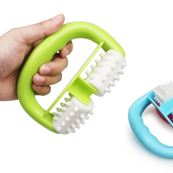 Портативен масажор за тяло с V-образен D дизайн и две колела – ръчен масажор за ръце и прасци (80 g)