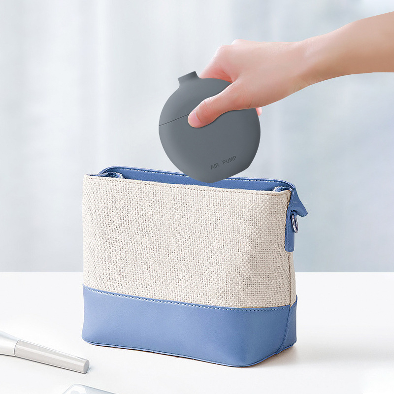 Надуваема U-образна възглавница за шия с помпа; Модел: дълга възглавница с помпа; Материал: Milk Silk; Стил: модерен и минималистичен; Подходяща за възрастни