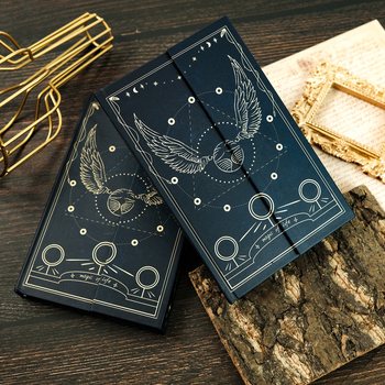 Beležnica Royal Xia, 98 stranica, tekst papir 90 g/m², korica od 157 g/m² premazanog papira, ljepilo povezivanje, retro stil.