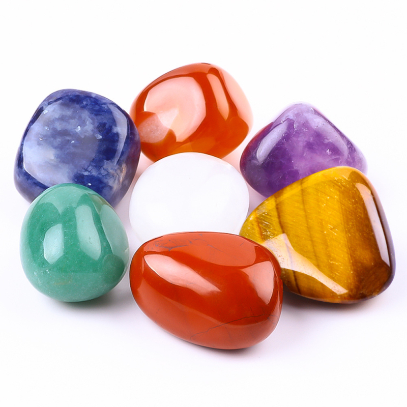 Ametisto poliruotas romboidinis kristalo akmuo meditacijai, dekoratyvinis kristalų stulpas, dovanų dėžutė