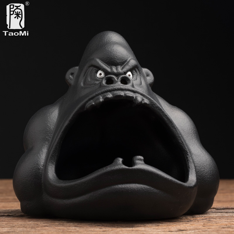 Keramikas pelnu trauks ar izglītotu orangutana dizainu, novērš pelnu izkliedēšanu, piemērots gan mājām, gan automašīnām, personalizējams ar logotipu