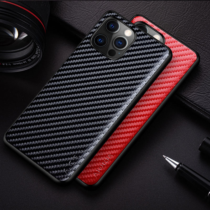 Aizsargfiksators iPhone 14 Pro Max — oglekļa šķiedras tekstūra, PU materiāls, aizmugurējais vāciņš, pielāgošanas atbalsts