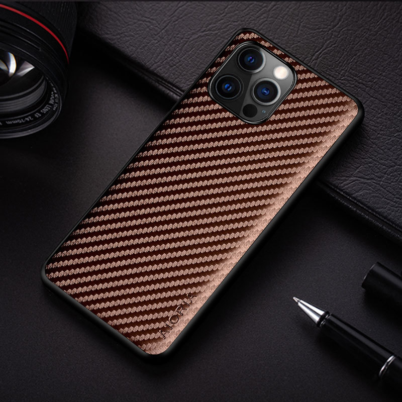 Aizsargfiksators iPhone 14 Pro Max — oglekļa šķiedras tekstūra, PU materiāls, aizmugurējais vāciņš, pielāgošanas atbalsts