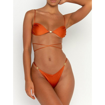 Női kétrészes bikini, hát nélküli, kötős fazon, nejlon anyag, bélés pamut-poliészter 80/20, melltartó párna, fémes támogatás nélkül, úszáshoz