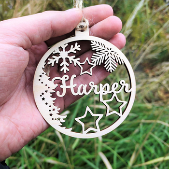 Дървена коледна висулка за елха с ажурна резба и печатно лого