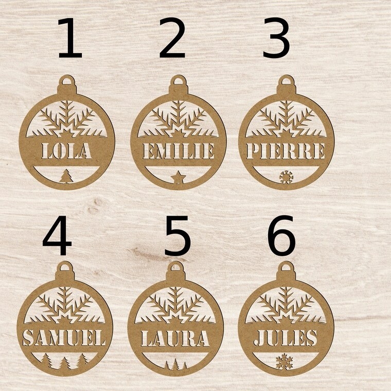 Дървена коледна висулка за елха с ажурна резба и печатно лого