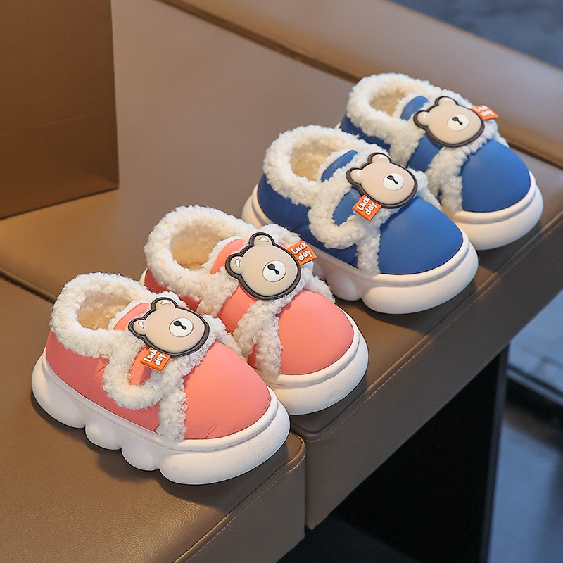 Bērnu kokvilnas čības, mākslīgās ādas augšējā daļa, karikatūru stils, vecums 1-6 gadi