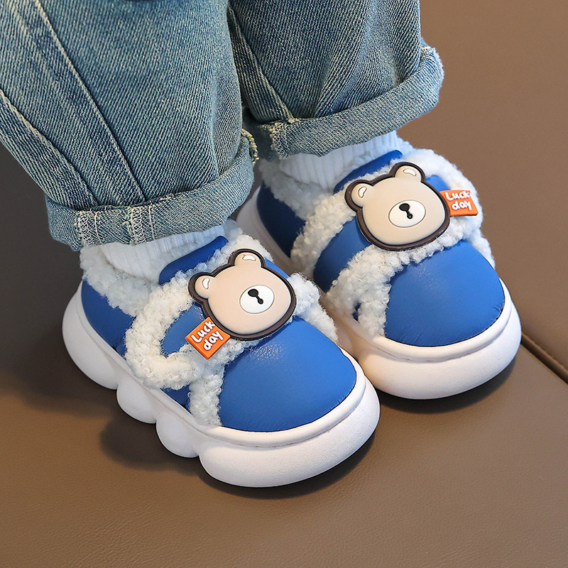 Bērnu kokvilnas čības, mākslīgās ādas augšējā daļa, karikatūru stils, vecums 1-6 gadi