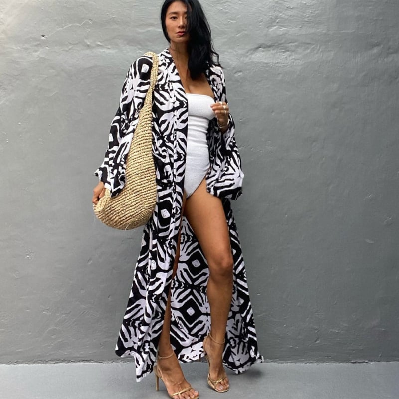 Viszkóz strandruha virágos mintával, pamut bélés, 300 g, alkalmas úszáshoz és pancsoláshoz, strandos párkészlet