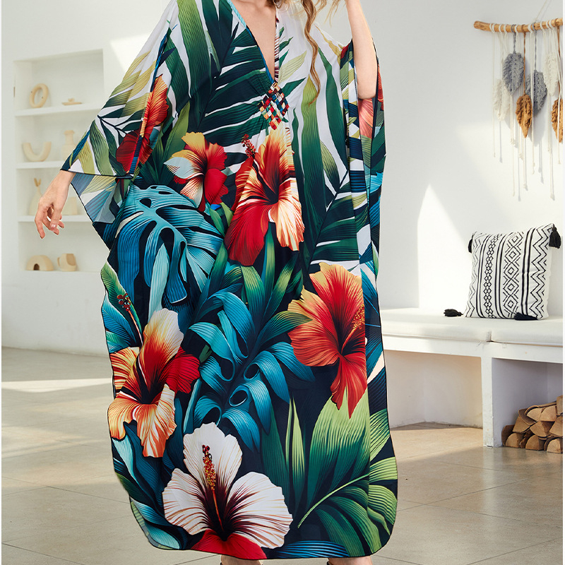 Tengerparti ruha: rayon anyag, nyomtatott minta, V-nyak, rövid ujjú, A-vonalú sziluett