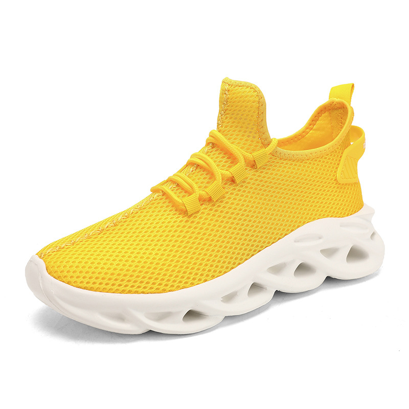 Vīriešu sieta materiāla sporta apavi, zemā augšdaļa, apaļš purns, šņorēšana, bieza zole 3-5 cm