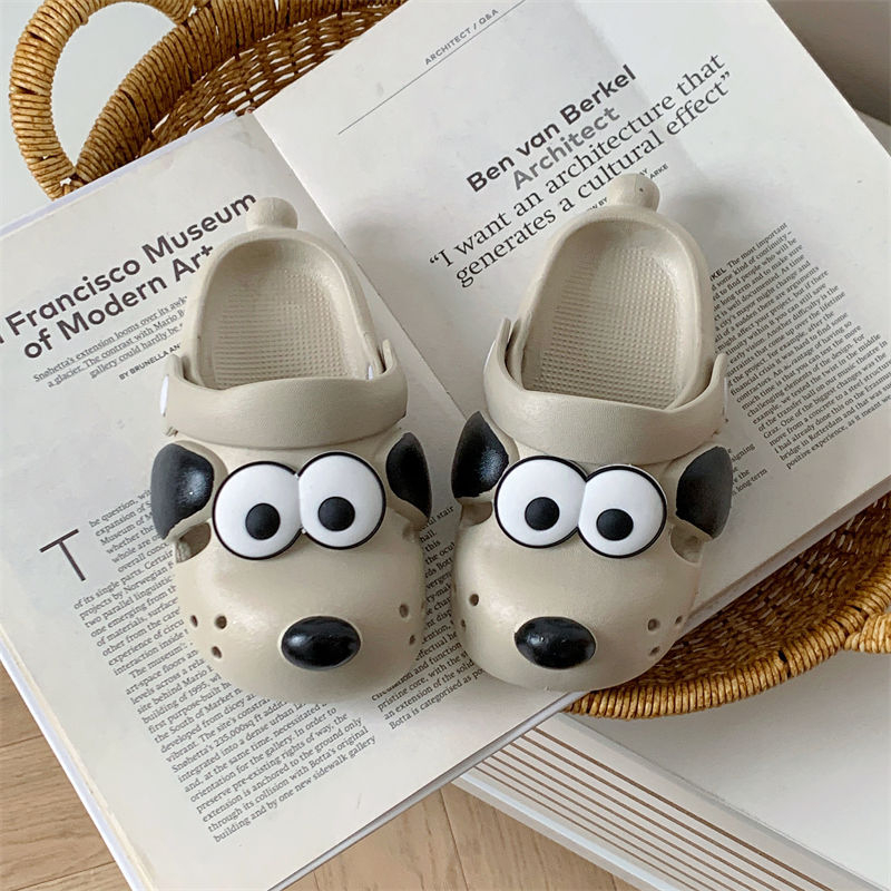 Bērnu PVC sabo ar caurumiem augšdaļu, karikatūru raksts, antislīdējoša zole, vecums 4–6 gadi