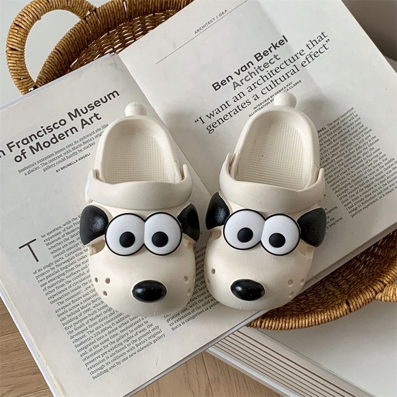 Bērnu PVC sabo ar caurumiem augšdaļu, karikatūru raksts, antislīdējoša zole, vecums 4–6 gadi