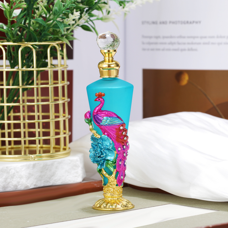 Bočica parfema u Dubai stilu za salone ljepote, staklo, elektroplating, dugi oblik, porijeklo Kina, licencirane privatne marke