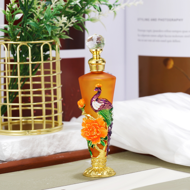 Bočica parfema u Dubai stilu za salone ljepote, staklo, elektroplating, dugi oblik, porijeklo Kina, licencirane privatne marke