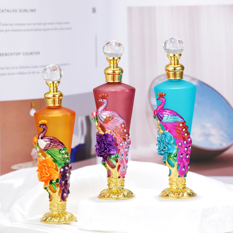 Bočica parfema u Dubai stilu za salone ljepote, staklo, elektroplating, dugi oblik, porijeklo Kina, licencirane privatne marke