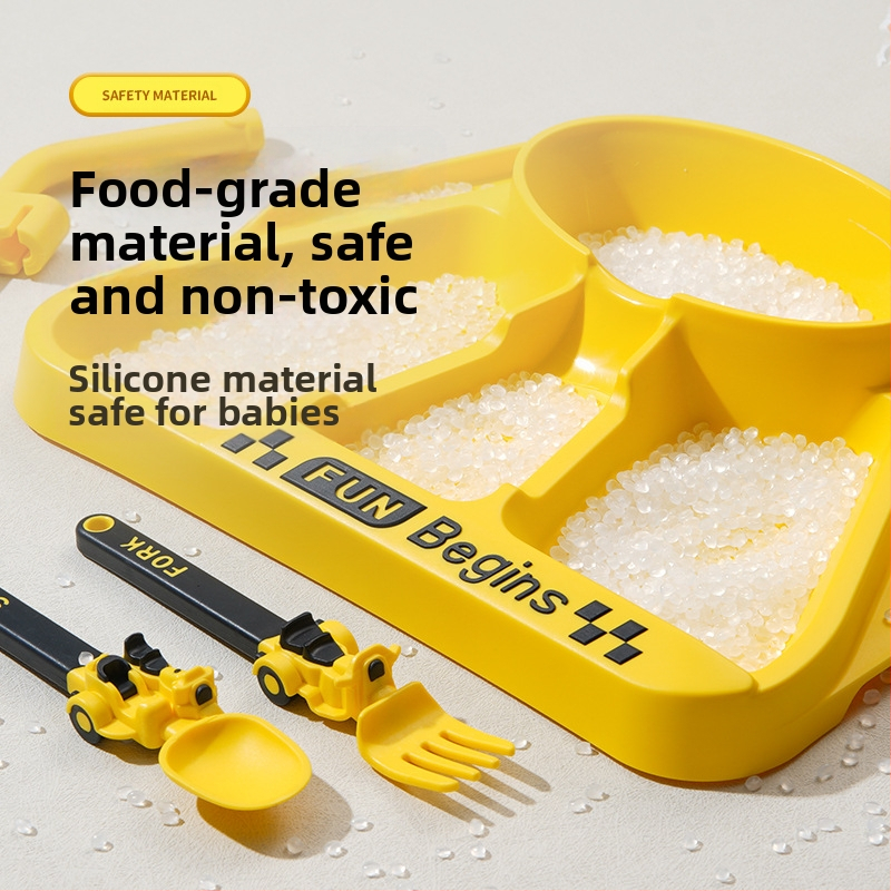 Детски комплект съдове за хранене с разделена чиния и дизайн на триколка, PP материал, за деца над 12 месеца