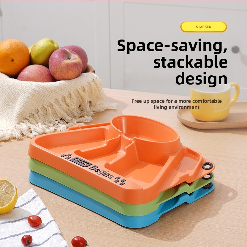 Детски комплект съдове за хранене с разделена чиния и дизайн на триколка, PP материал, за деца над 12 месеца