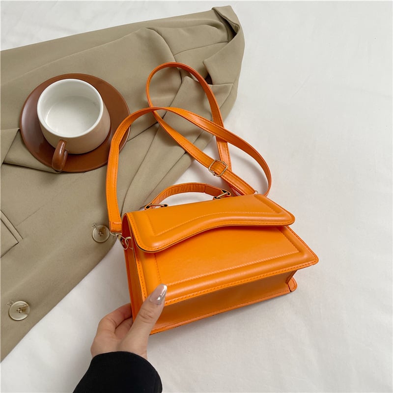 PU medžiagos stačiakampė crossbody rankinė su magnetiniu užsegimu, sintetinės odos įdaila, telefono kišenė