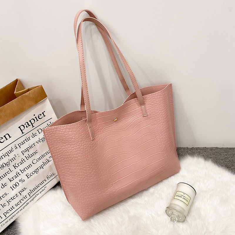 Rucsac PU cu model crocodil, formă orizontală pătrată, închidere magnetică, buzunar pentru cameră, căptușeală din piele sintetică