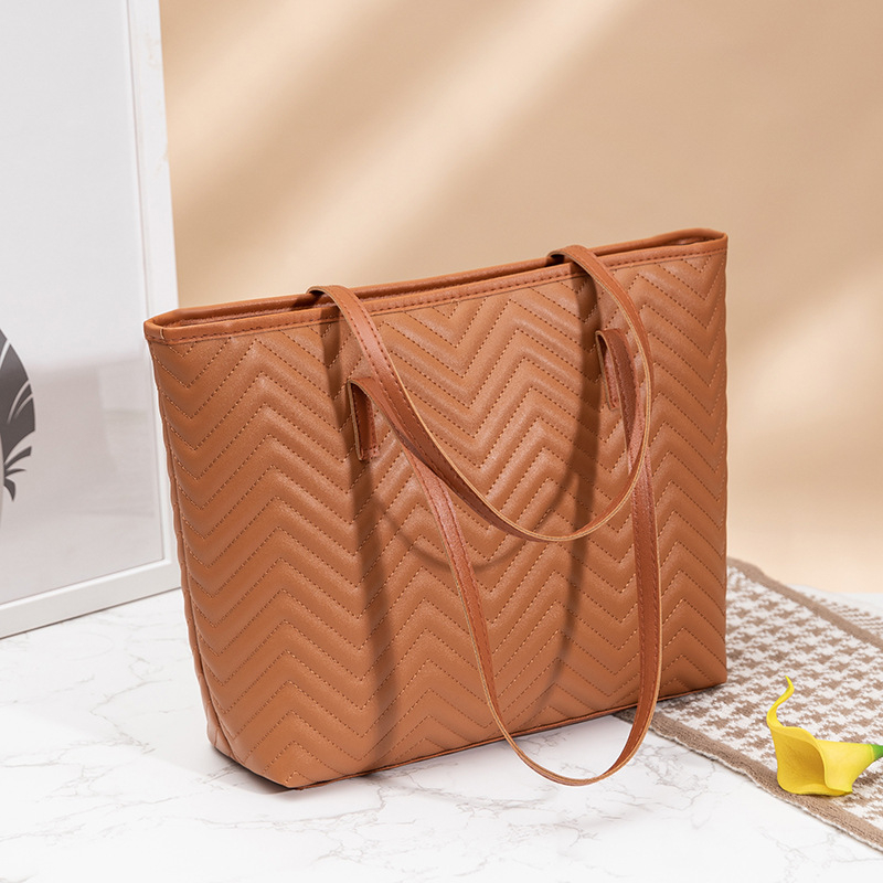 Tote táska Urban Simplicity PU anyag, vertikális négyszögletes forma, cipzár, háromdimenziós táska