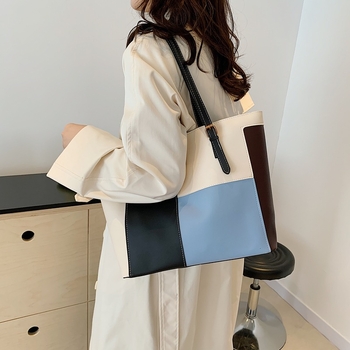 Τσάντα tote σε στυλ αστικής απλότητας, PU υλικό, επένδυση από νάιλον, κλείσιμο με φερμουάρ, κάθετη τετράγωνη μορφή, διπλοί ιμάντες ώμου