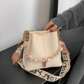 Τσάντα τύπου κουβά PU, αστικός μινιμαλισμός, τετράγωνο σχήμα, φερμουάρ, επένδυση πολυεστέρα, θήκη για κινητό, μια ιμάντας, καθημερινή χρήση