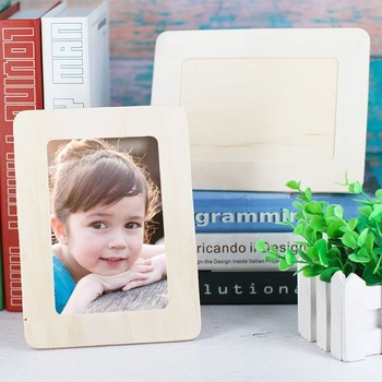 Ξύλινο πλαίσιο φωτογραφίας σε μοντέρνο μινιμαλιστικό στυλ, μάρκα Yafui.