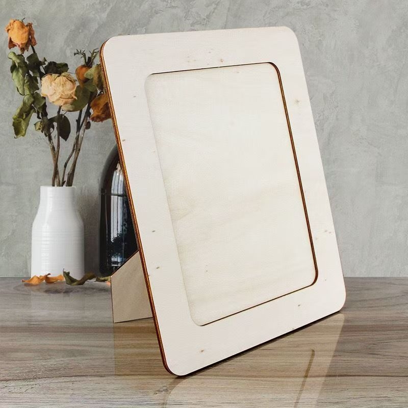 Drvena foto rama, moderni minimalistički stil, marka Yafui.