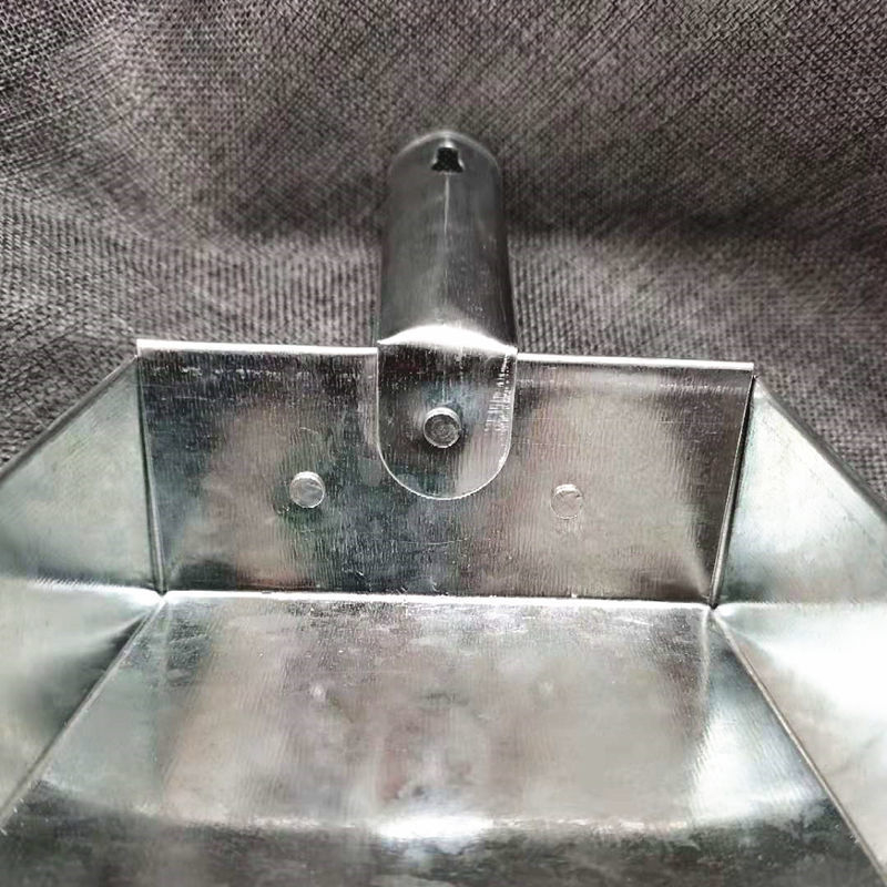 Plokščio dugno kruopoms ir miltams šaukštas, storintas virtuvės įrankis