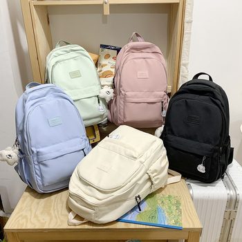 Νάιλον σχολική τσάντα με διαπνοή, αδιάβροχη, ελαφριά κατασκευή, καμπύλους ιμάντες ώμου και προστασία της σπονδυλικής στήλης